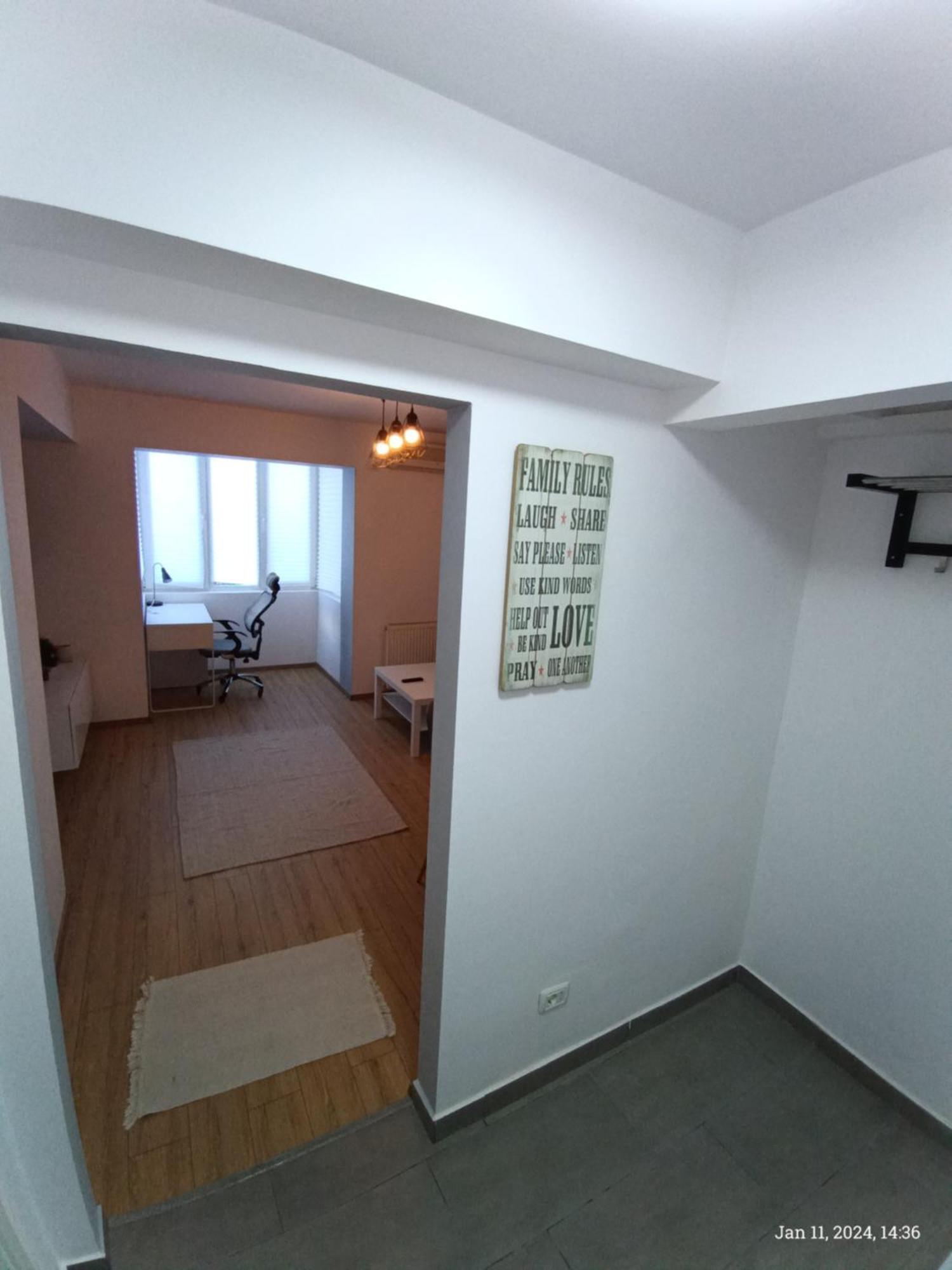 Cozy Apartment City Center Bucarest Esterno foto