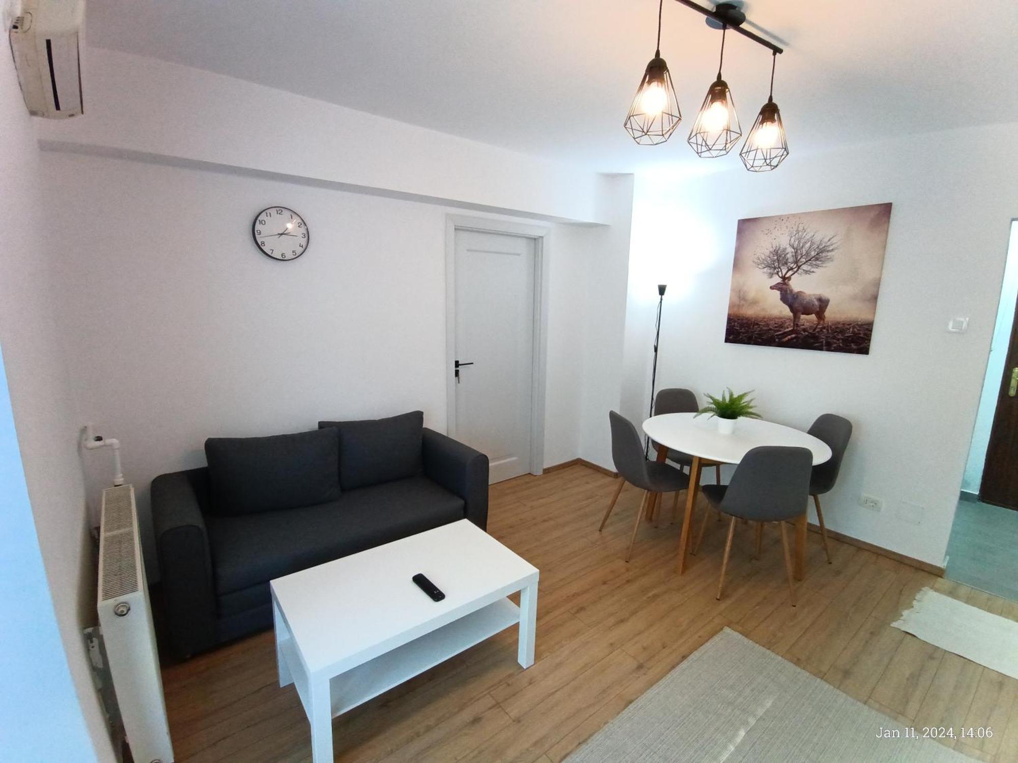 Cozy Apartment City Center Bucarest Esterno foto
